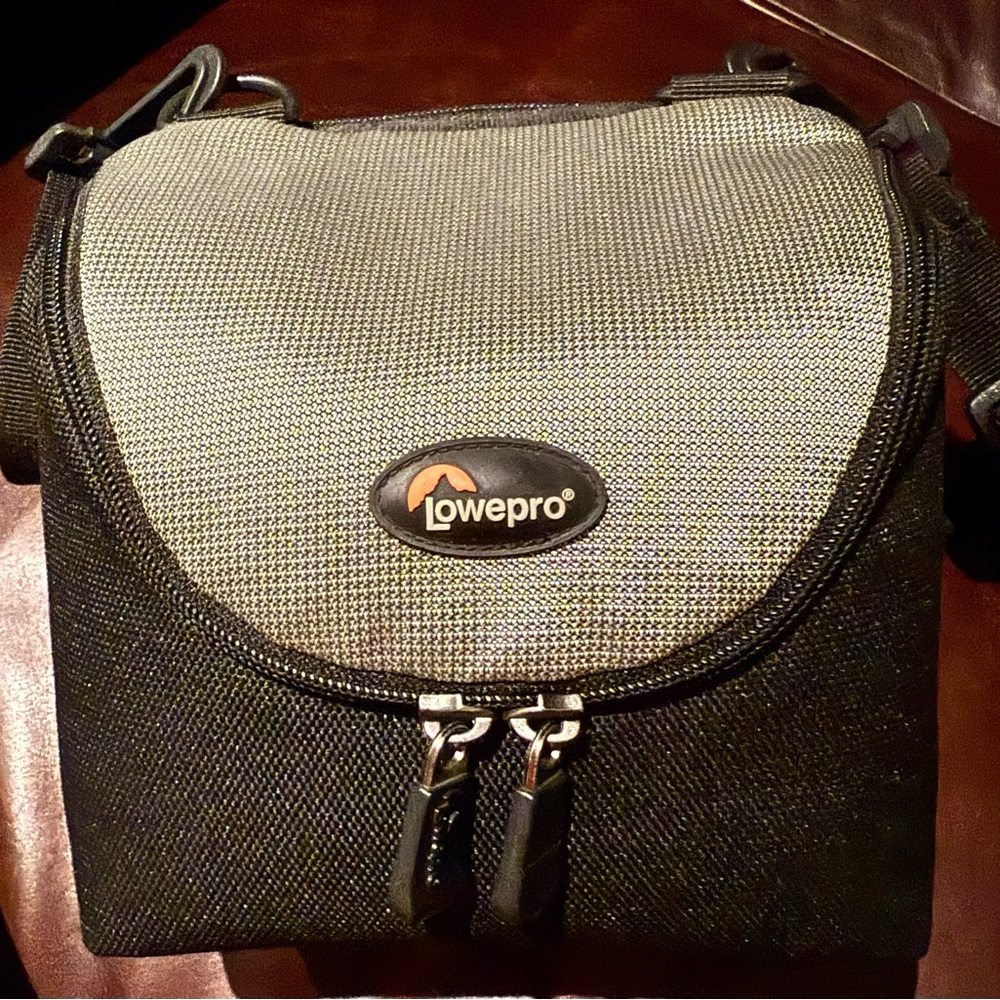 Lowepro - Camera Bag